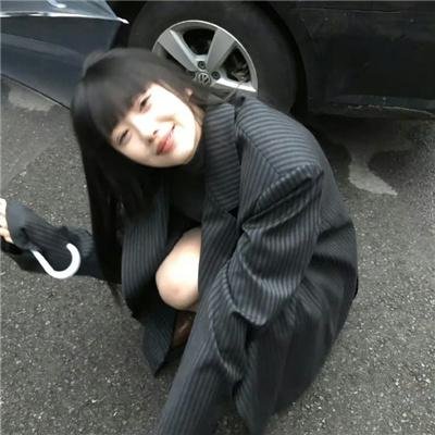 某影后之女又出大瓜：出道颜值引争议，被批炫富，凌晨